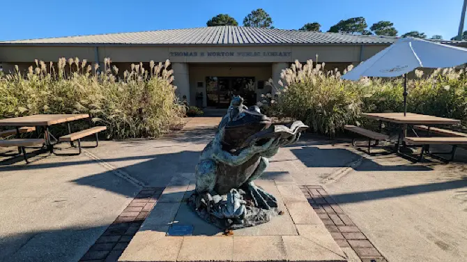 Thomas B. Norton Public Library