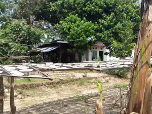 Balai Desa Padang Pelawi