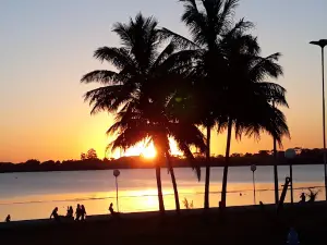 Praia Municipal Pôr-do-Sol