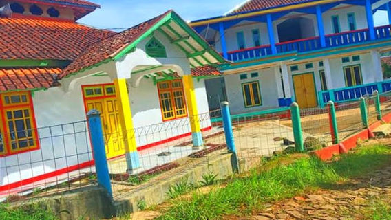 Masjid Nurul Wasillah Cisaranten
