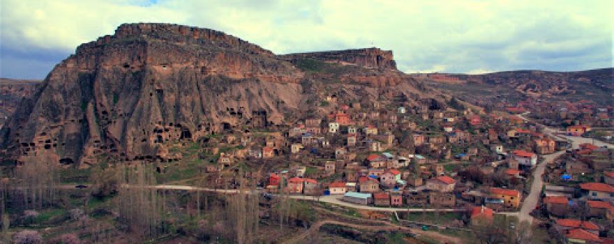YAPRAKHİSAR KÖYÜ CAMİİ