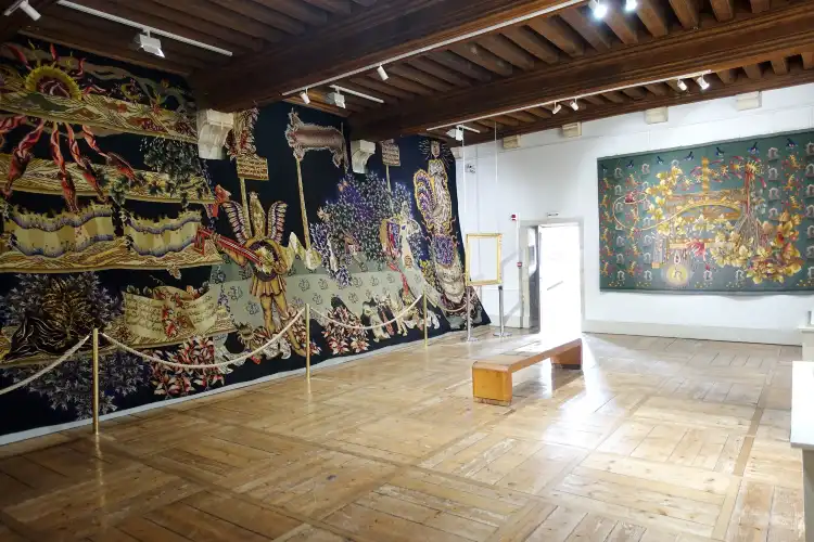 Hotels near Museum of Wine of Burgundy