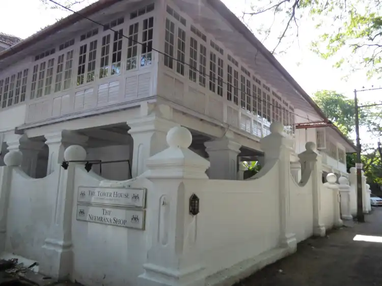 Hotels near Pierce Leslie Bungalow