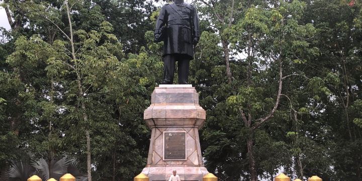 Phraya Ratsadanu Pradit Mahisara Phakdi Monument