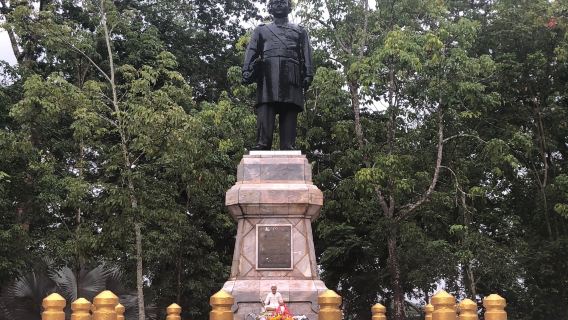 Phraya Ratsadanu Pradit Mahisara Phakdi Monument