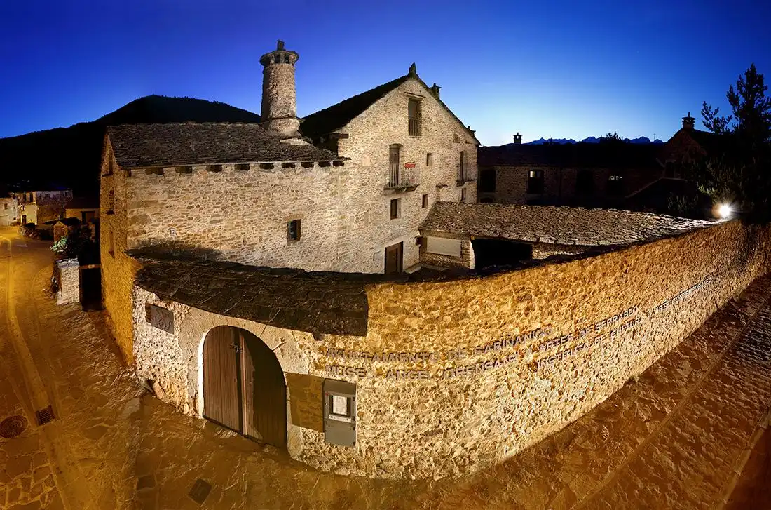 Hotels near Museo Angel Orensanz y Artes de Serrablo
