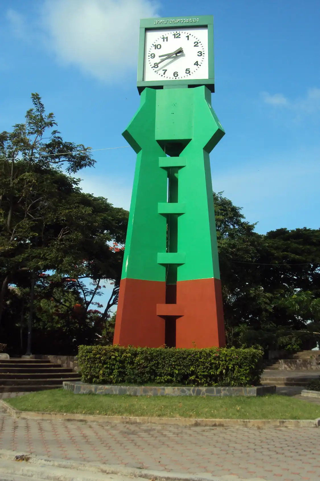 Hotels near Suan Si Mueang