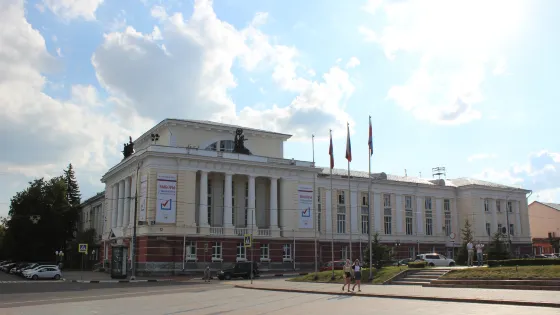 Дом Связи (Главпочтамт)