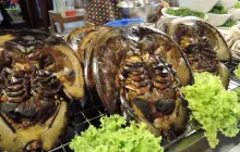 ถนนคนเดินสถานีรถไฟตรัง Trang Railway Station Walking Street