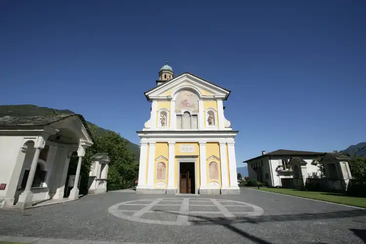فنادق في Losone