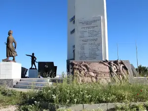 Metris Tepe Zafer Anıtı