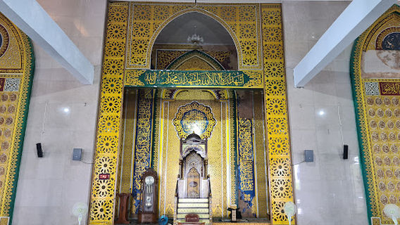 Masjid Raya Nur Ilahi Provinsi Kepulauan Riau