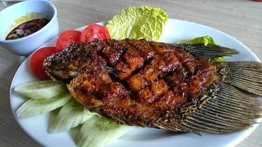 Rumah HUK Family Resto