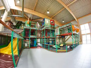 Kibungu Indoor-Spielparadies in WURMBERG