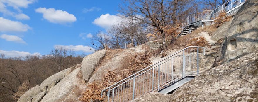 Szomolyai kaptárkövek