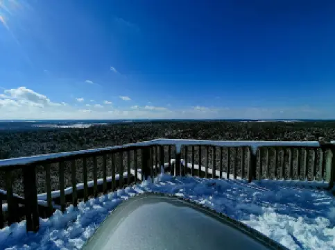 Aussichtsturm auf dem Hohen Mechtin
