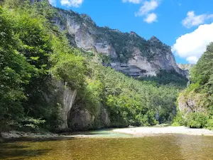 The Boatmen of the Gorges du Tarn