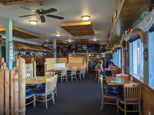 Jerry's Rogue River Museum and Gift Shop