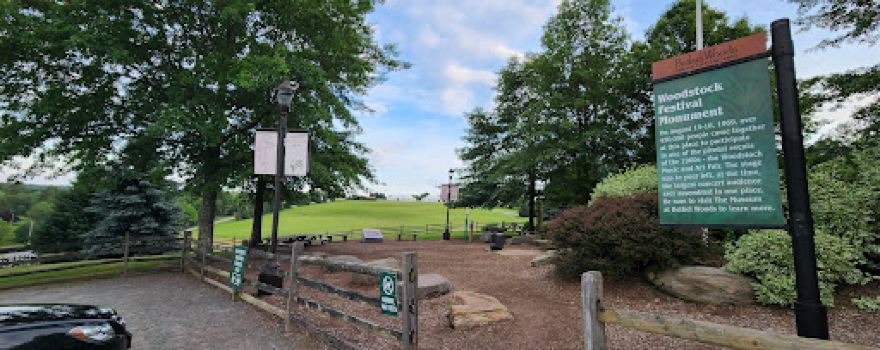 Woodstock Monument