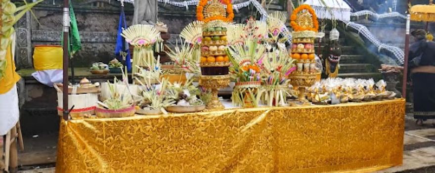 Pura Kahyangan Jagat Mulyo Bhakti Titi Luhur