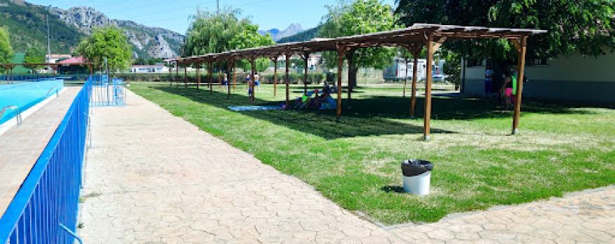 Pisina Municipal De Cistierna