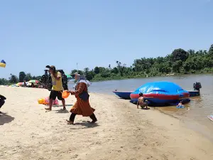 Pantai Cinta, Teluk Jering Tambang