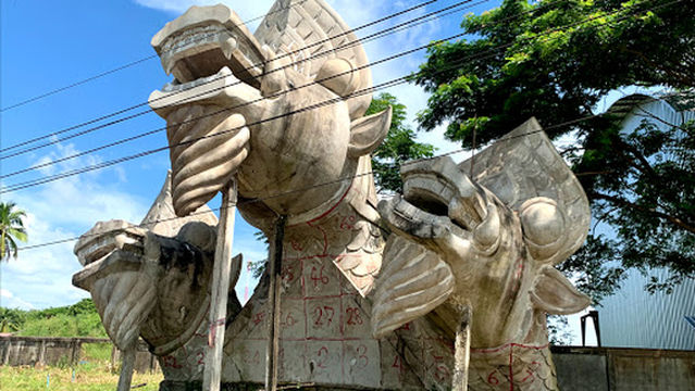 Wat Pho Chai Si or Wat Ban Waeng