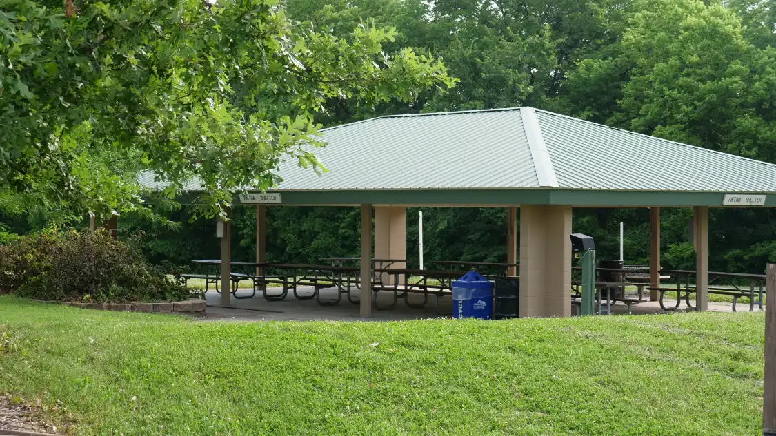 Hotels near Columbia Cosmopolitan Recreation Area (Cosmo Park)