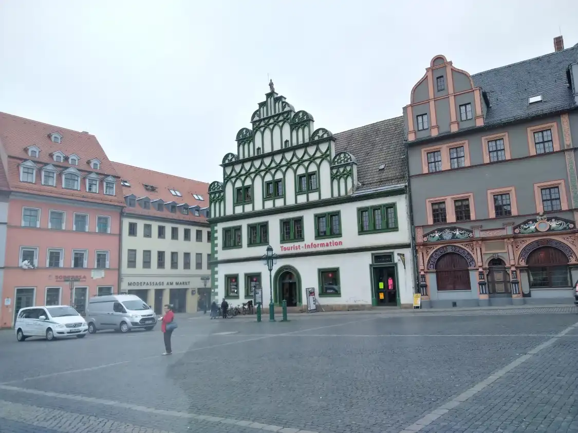 Hotels near Market Square