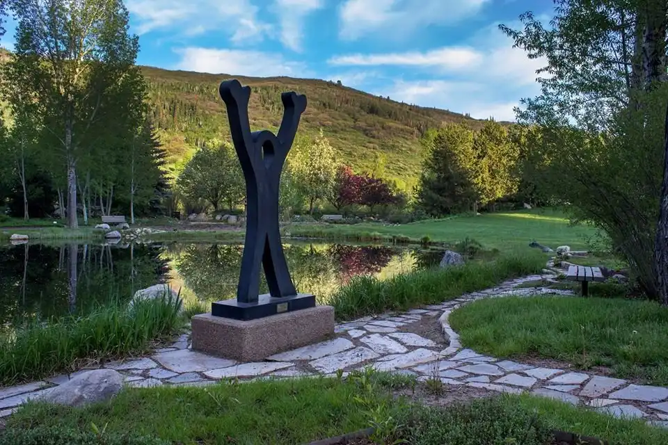 Hotels near Yampa River Botanic Park