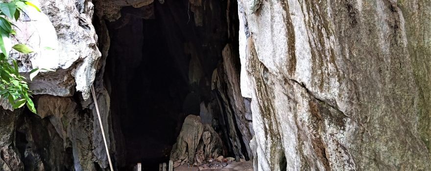 Phnom Chhngok Cave