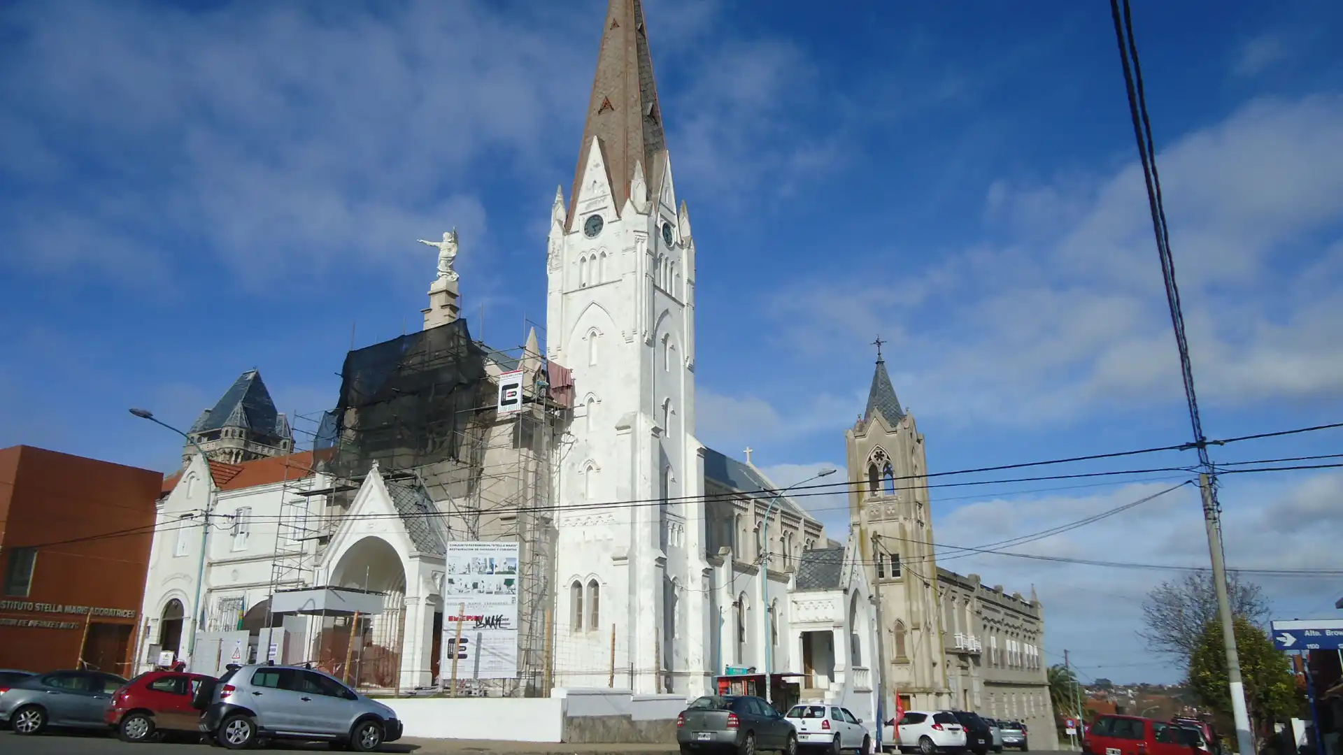 Hotels near Stella Maris Church