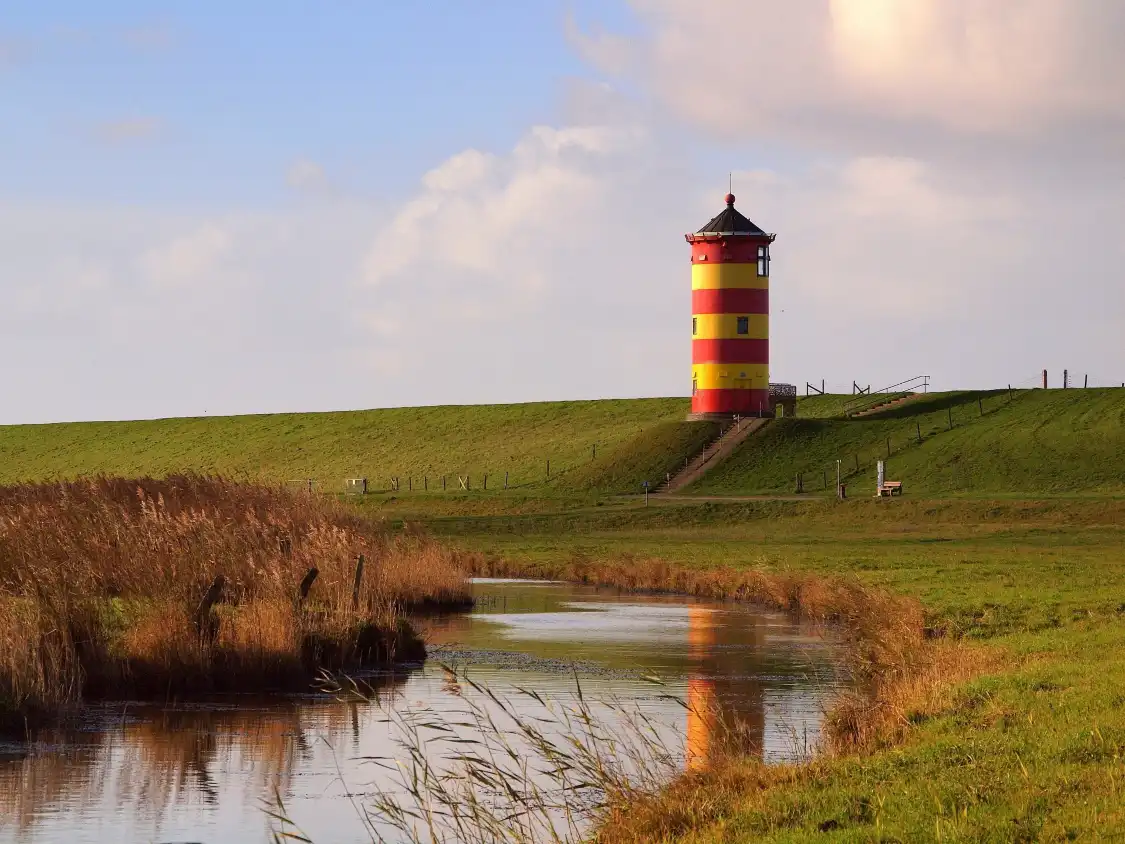 Hotels near Pilsum lighthouse