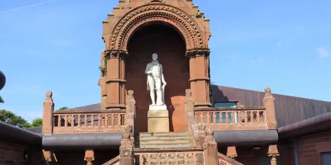 Burns Monument Centre