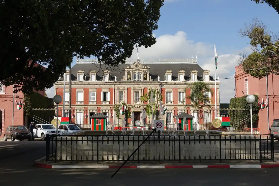 Hotels near Ambohitsorohitra Palace