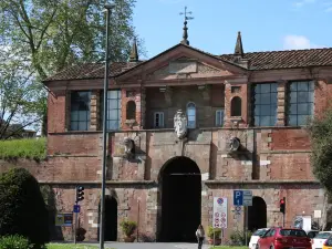 Porta San Pietro
