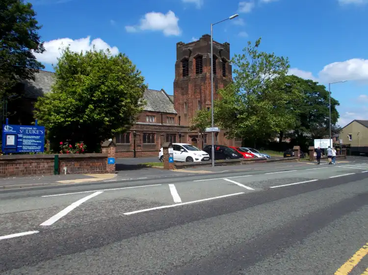 Hotels near St Lukes Church