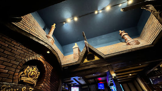 Fox & Hounds Pub and Restaurant