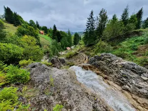 Cascada Jávárdi