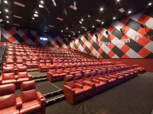 Marcus Village Pointe Cinema