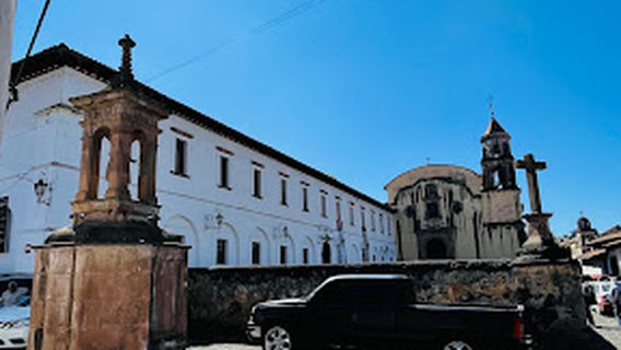 Plaza Benito Juárez (Plaza de San Francisco)