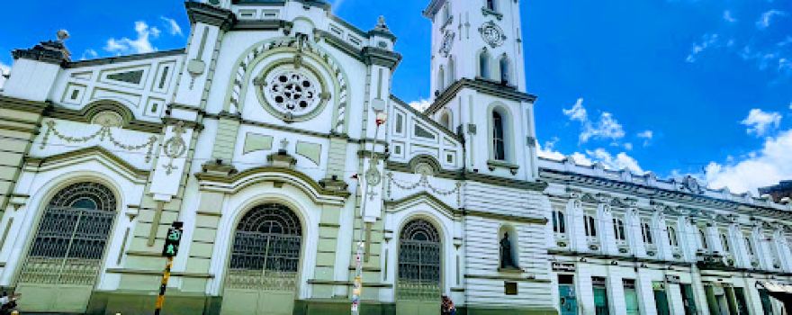 Bolívar Plaza