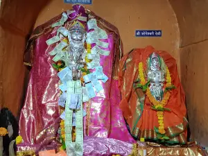 Bhairavnath Temple ( Bhairavgad) भैरवनाथ मंदिर भैरवगड