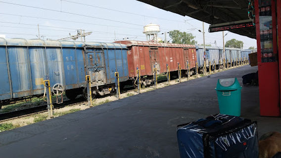 Chheoki stn. tikona park