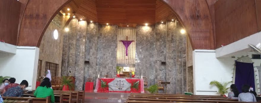 Gereja Katolik Hati Kudus Yesus Paroki St. Maria Bunda