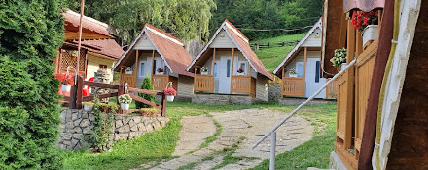 Complex de pensiuni și căsuțe la munte Ceahlau