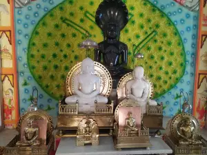 Shri 1008 Parshwanath Digamber Jain Mandir, Jhapan