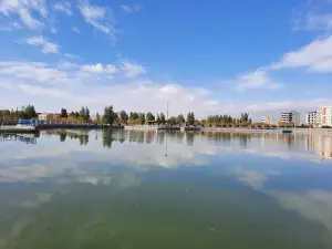 Парк Эмам Али