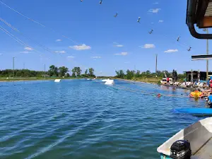 Wasserskilift in Großbeeren GmbH || MAGIX Wake- & Freizeitpark