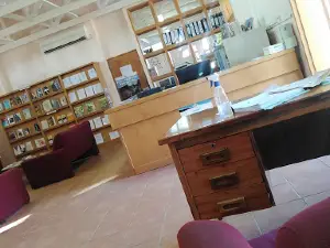 Mmakgodi Cultural Center